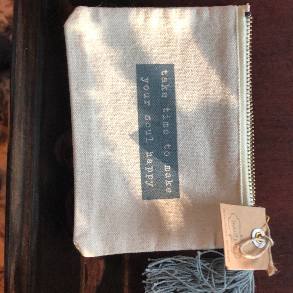 Mud pie coin purse